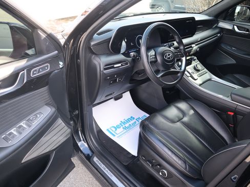Used 2023 Hyundai Palisade Calligraphy image 3
