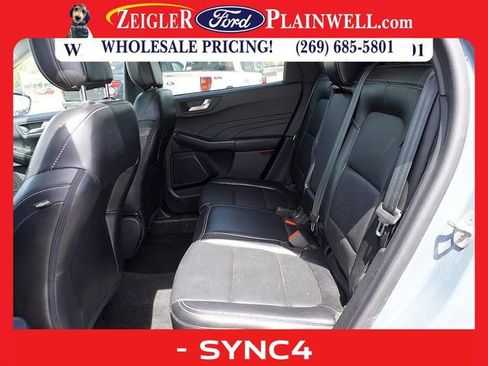 Used 2023 Ford Escape Platinum image 12