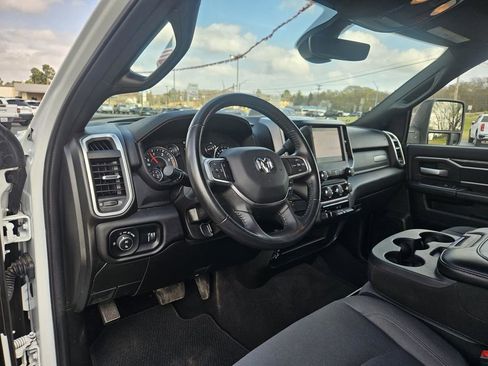 Used 2024 RAM 3500 Big Horn image 16