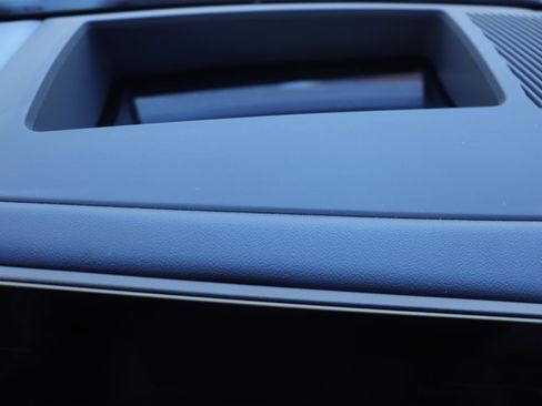 Used 2025 BMW 530i image 24