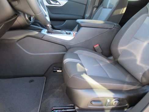 New 2025 Chevrolet Blazer LT image 15
