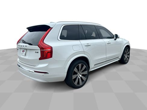 Used 2023 Volvo XC90 B6 Ultimate w/ Lounge Package AWD/4WD image 9