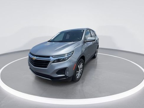 Used 2024 Chevrolet Equinox LT AWD/4WD image 4