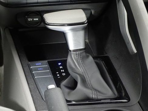 Used 2024 Hyundai Elantra SEL FWD image 38