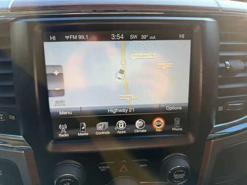 Used 2015 RAM 3500 Laramie w/ Cold Weather Group image 25