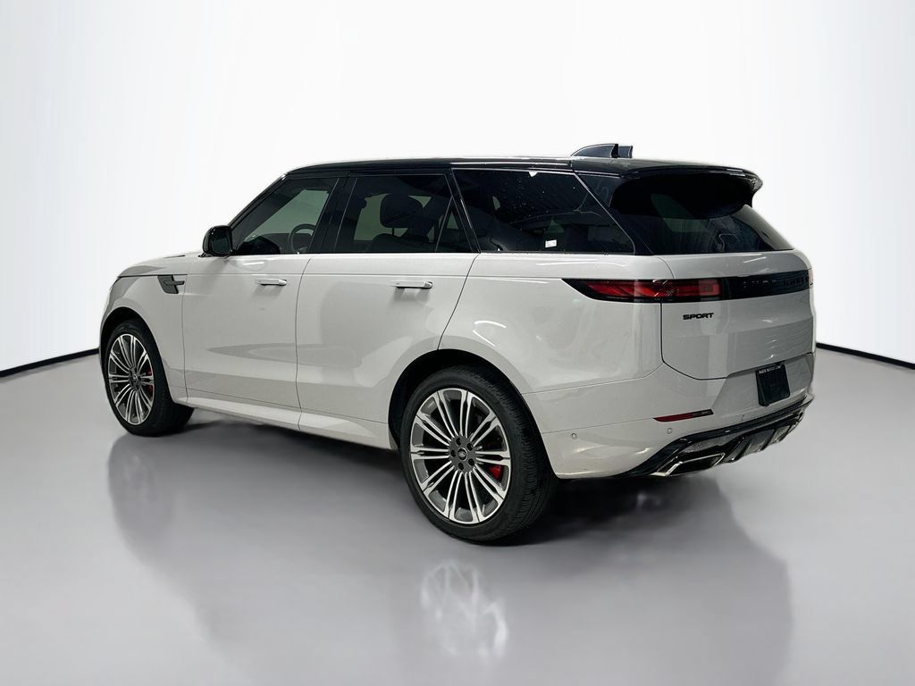 Used 2024 Land Rover Range Rover Sport Dynamic SE AWD/4WD image 3