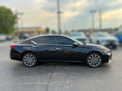Used 2024 Nissan Altima 2.5 SL FWD image 13