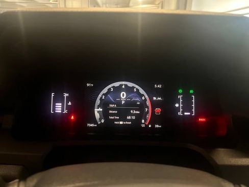 Used 2026 Toyota 4Runner SR5 AWD/4WD image 16