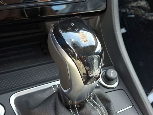 New 2026 Volkswagen Jetta SE FWD image 11