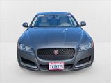 Used 2016 Jaguar XF Prestige image 2