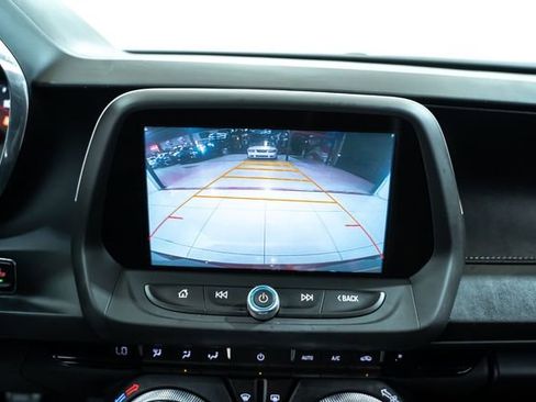 Used 2017 Chevrolet Camaro SS image 28