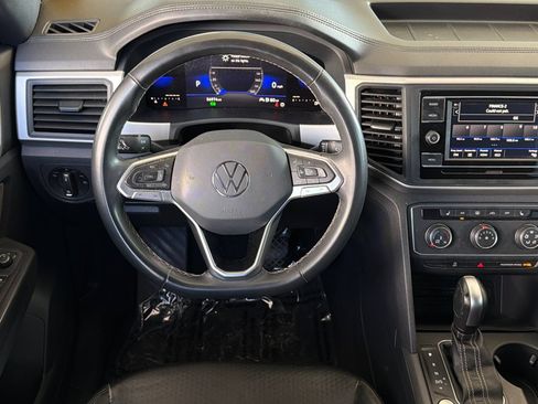Used 2022 Volkswagen Atlas Cross Sport SE AWD/4WD image 15