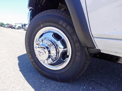 New 2026 RAM 3500 Tradesman AWD/4WD image 9