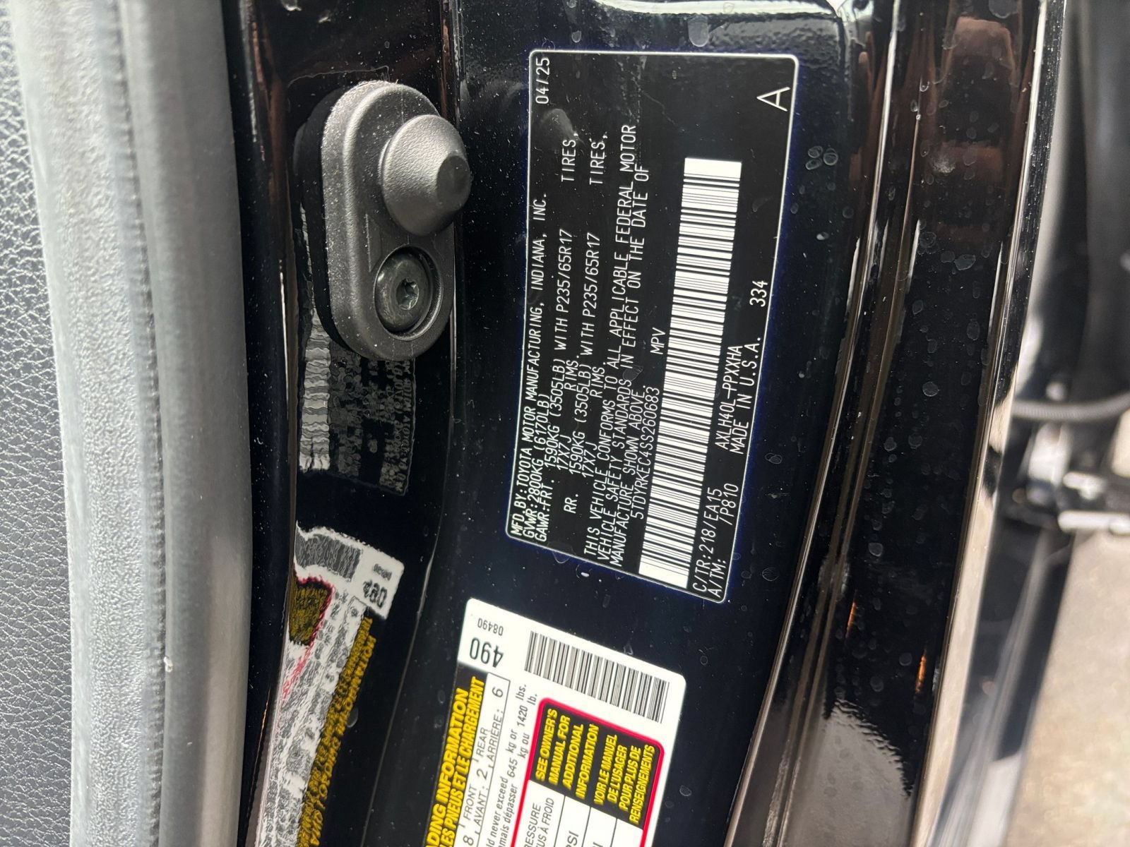 Used 2025 Toyota Sienna XLE FWD image 32