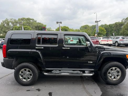 Used 2009 HUMMER H3 Luxury AWD/4WD image 3