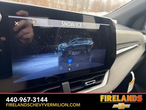 New 2026 Chevrolet Equinox LT w/ Convenience Package II image 25