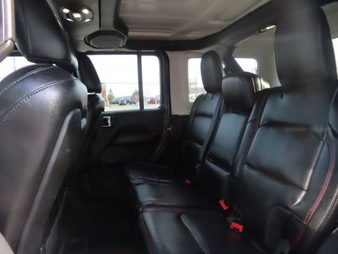 Used 2021 Jeep Wrangler Unlimited Rubicon w/ Xtreme Recon 35" Tire Package image 23