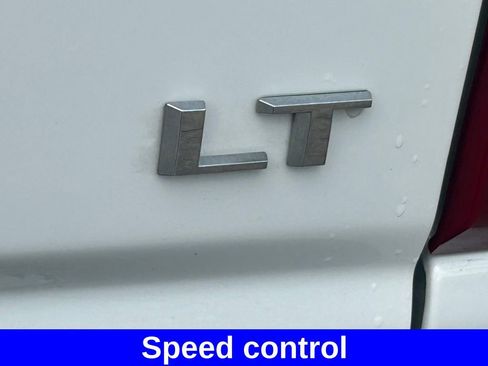 Used 2025 Chevrolet Silverado 2500 LT w/ Convenience Package image 23