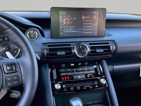 Used 2025 Lexus IS 350 F Sport image 10