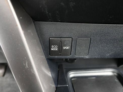 Used 2017 Toyota RAV4 LE image 24
