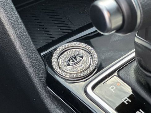 Used 2025 Kia Sportage X-Line w/ Premium Package image 18