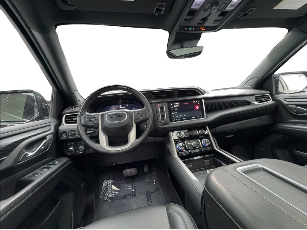 Used 2024 GMC Yukon Denali w/ Advanced Technology Package AWD/4WD image 40