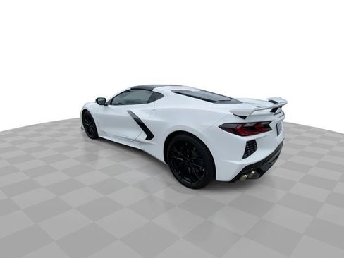Used 2025 Chevrolet Corvette Stingray Preferred Cpe w/ Z51 Performance Package RWD image 8