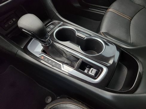 Used 2023 Chevrolet Equinox Premier image 25