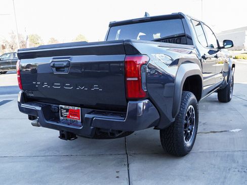 Used 2024 Toyota Tacoma TRD Off-Road image 8