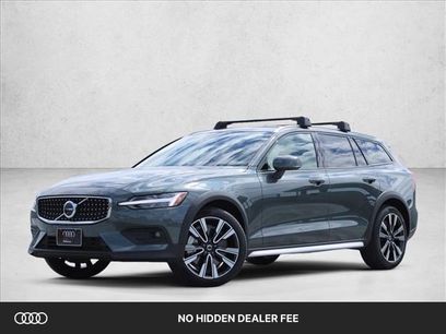 Used 2026 Volvo V60 B5 Cross Country Ultra w/ Protection Package Premier
