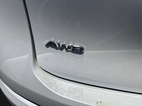 Used 2023 Toyota Crown AWD/4WD image 16