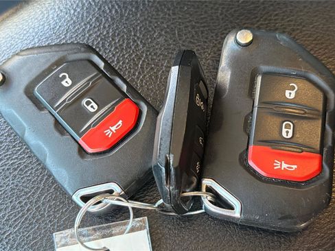 Used 2021 Jeep Wrangler Unlimited Sport AWD/4WD image 33