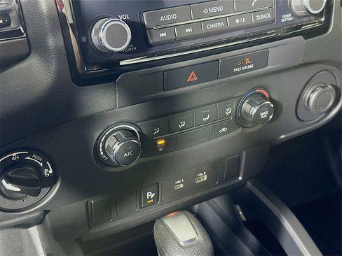 Used 2023 Nissan Frontier SV w/ Midnight Edition Package image 26