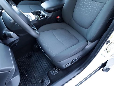 Certified 2021 Toyota RAV4 XLE image 19