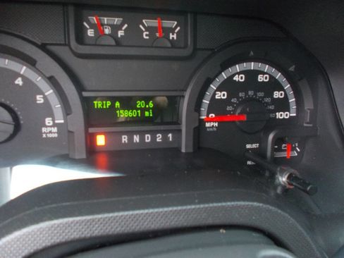 Used 2014 Ford E-250 and Econoline 250 w/ Power Group image 13