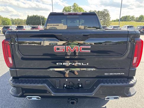 Used 2025 GMC Sierra 1500 Denali AWD/4WD image 5