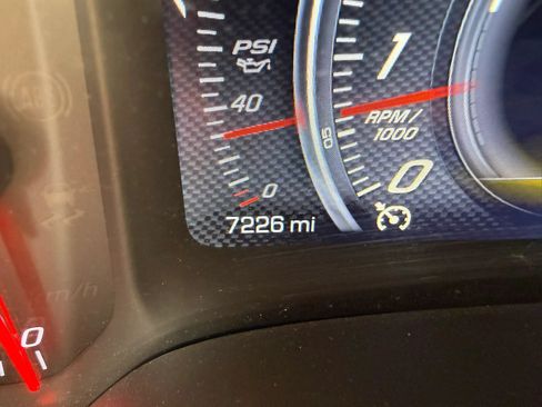 Used 2015 Chevrolet Corvette Stingray Coupe w/ Battery Protection Package RWD image 29