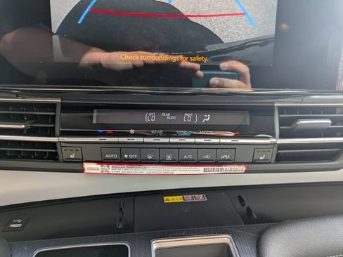 New 2026 Toyota Sienna XLE AWD/4WD image 26