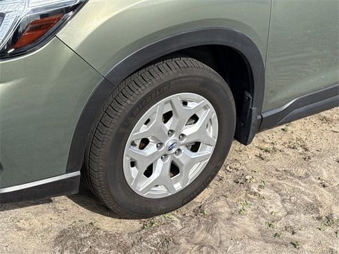 Used 2019 Subaru Forester Base w/ Alloy Wheel Package image 9