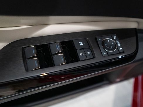 New 2025 Lexus ES 350 w/ Premium Package image 14