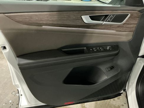 New 2026 Volkswagen Atlas SEL image 10