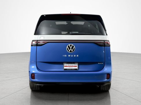 Used 2025 Volkswagen ID. Buzz 1st Edition AWD/4WD image 4