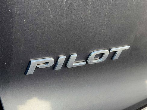 Used 2016 Honda Pilot EX-L image 2