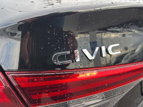 Used 2024 Honda Civic Sport image 29