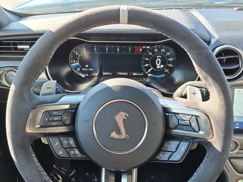 Used 2020 Ford Mustang Shelby GT500 w/ Technology Package image 15
