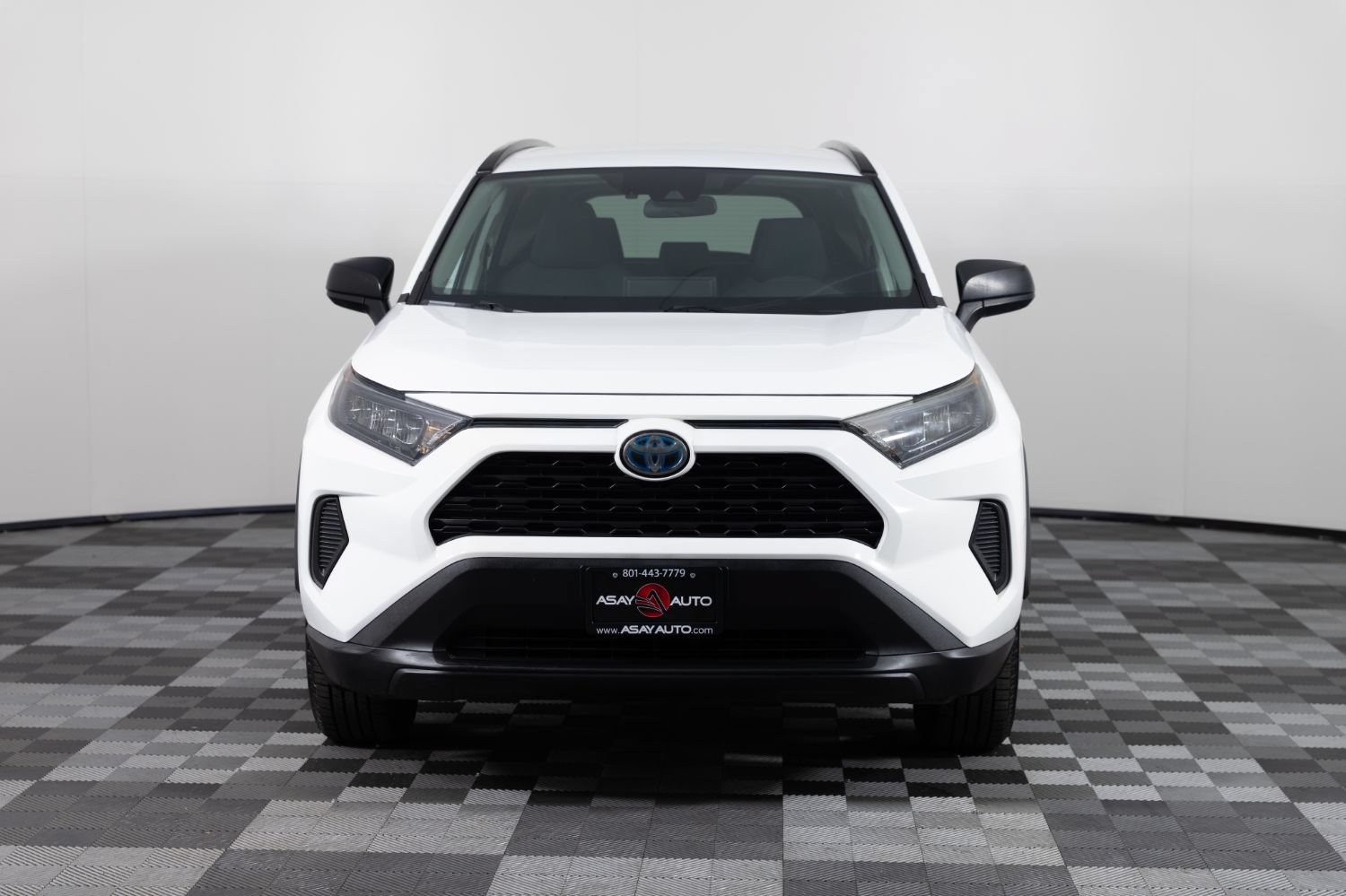 Used 2020 Toyota RAV4 LE w/ All Weather Liner Package AWD/4WD image 11