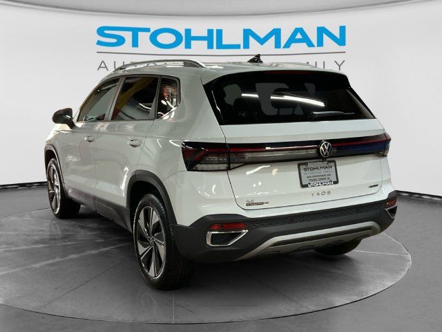 Used 2026 Volkswagen Taos SE AWD/4WD image 7