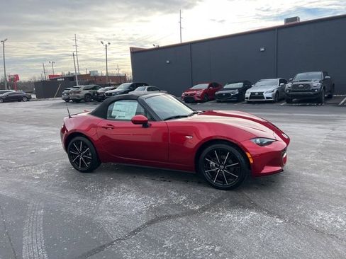 New 2025 MAZDA MX-5 Miata Grand Touring w/ Weather Package image 3