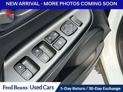 Used 2023 Hyundai Kona SEL image 12