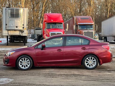 Used 2014 Subaru Impreza 2.0i Premium w/ All-Weather Package w/CVT AWD/4WD image 3